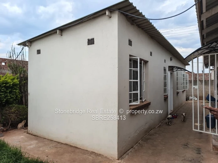 2 Bedroomed Cottage in Mahatshula North To Rent