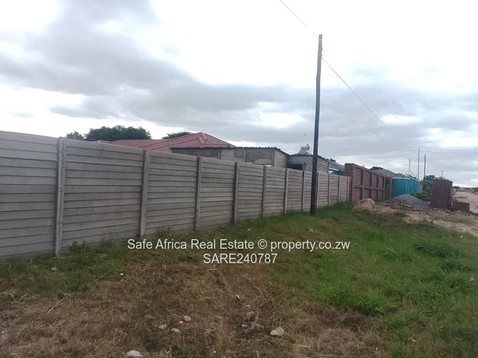 Waterfalls- Induna Prime Neighborhood Spacious Stand