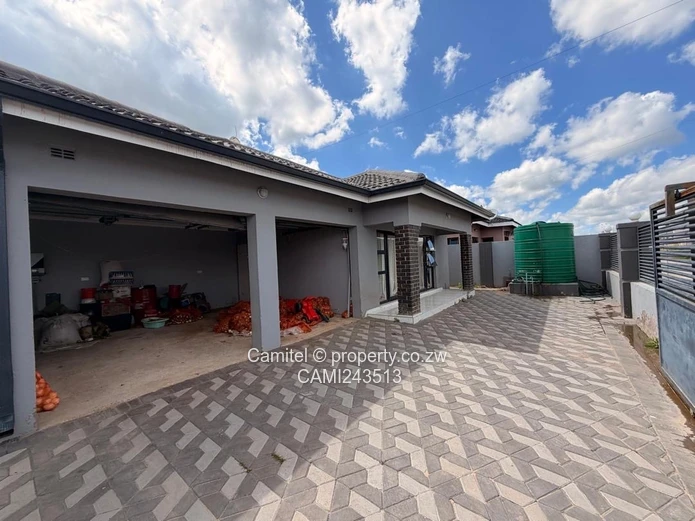 Spacious 3-bed Family Home in Mabvazuva — Double Garage & Water Tank