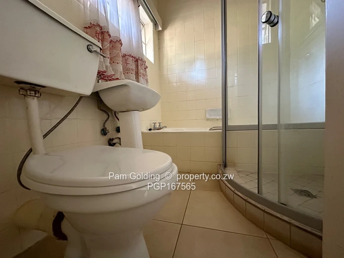4 Bedroom House - Greystone Park 
