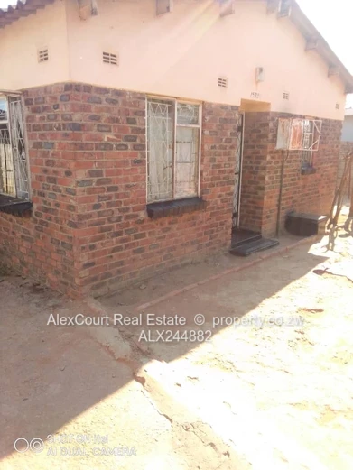 Aquatic Centre Chitungwiza Hose Available!