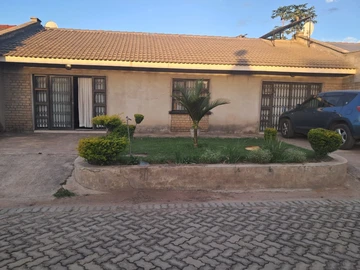 3 Bedroom Flat & Apartment