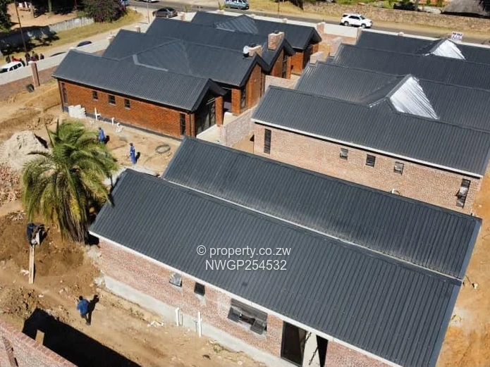 Hillside 3-Bed Townhouse Complex with Borehole