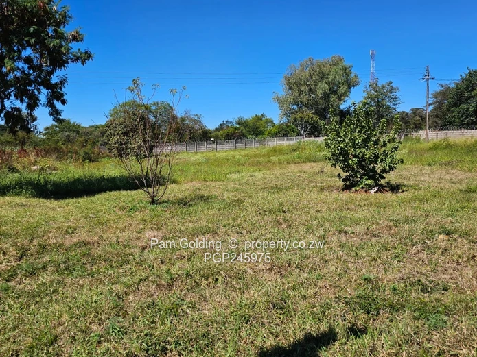 Family Home, Great Borehole, Mutiple Bedrooms