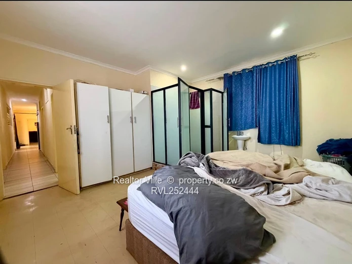 Kariba Heights House For Sale 