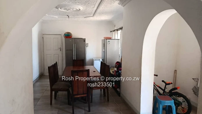 **Spacious 3-Bedroom Family Home for Rent in Bluffhill, Harare**