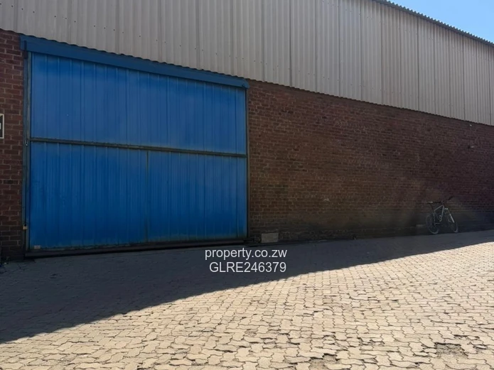 360sqm Ardbennie Warehouse for Rent — Roller Doors & Borehole