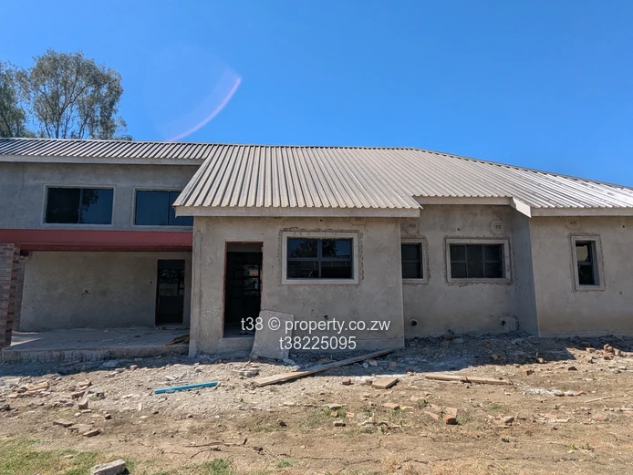 Chisipite 3-Bed Townhouse Complex - Double-Volume & Borehole