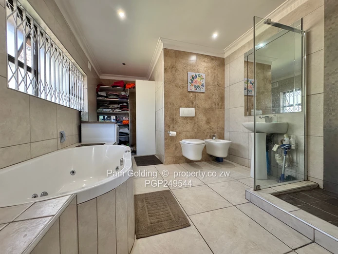 Charming 3 Bedroom Home - Chisipite 