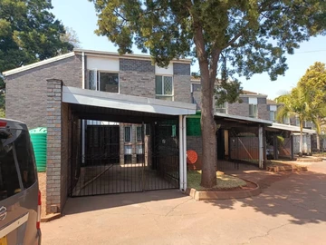 2 Bedroom Flat & Apartment