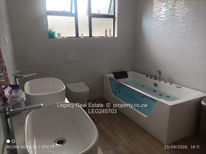 Elegant Cluster Home For Sale In Borrowdale Quinnington