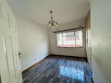 4 Bedroom Garden Flat