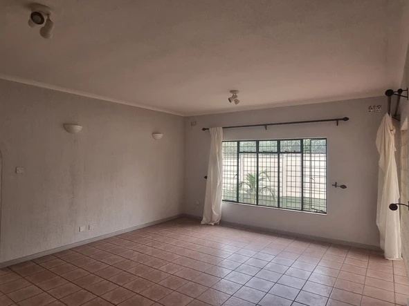 3 Bedroom Flat & Apartment