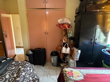 2 Bedroom Flat & Apartment