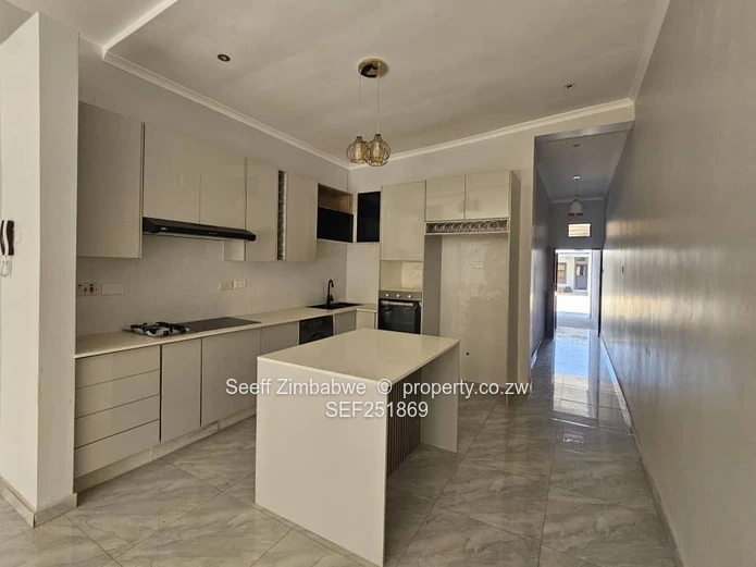EXCLUSIVE CLUSTER LIVING In STRATHAVEN: 3-BEDROOM