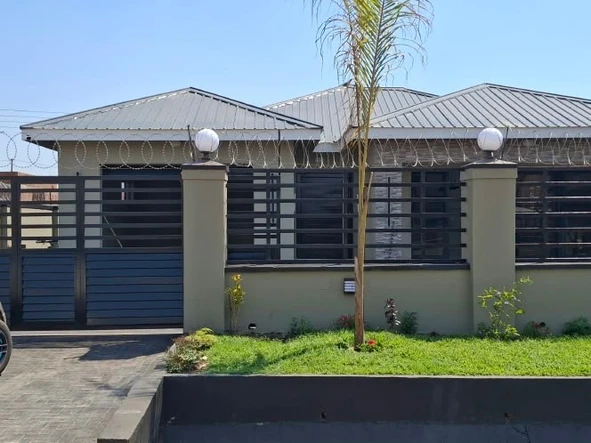 4 Bedroom House