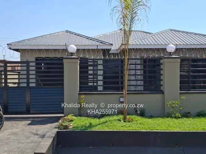 Madokero 4 bedroomed house for rent 