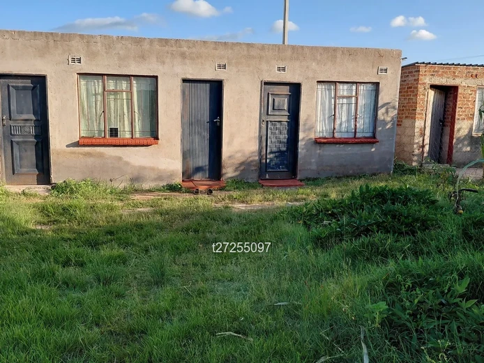 Affordable Cottage in Retreat, Waterfalls (Sole Mandate)