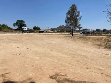 Commercial & Industrial Land