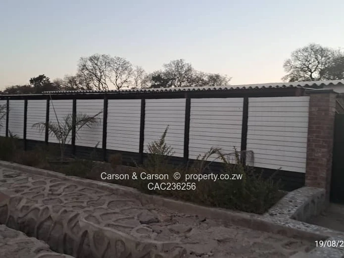 Walled & Gated 1,000m² Stand in Prospect 