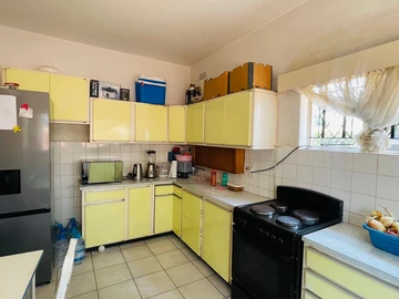 2 Bedroom Garden Flat
