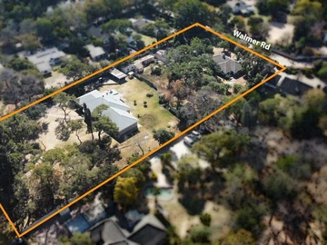 Prime Commercial Property in Newlands: 9740 m² of Opportunity!