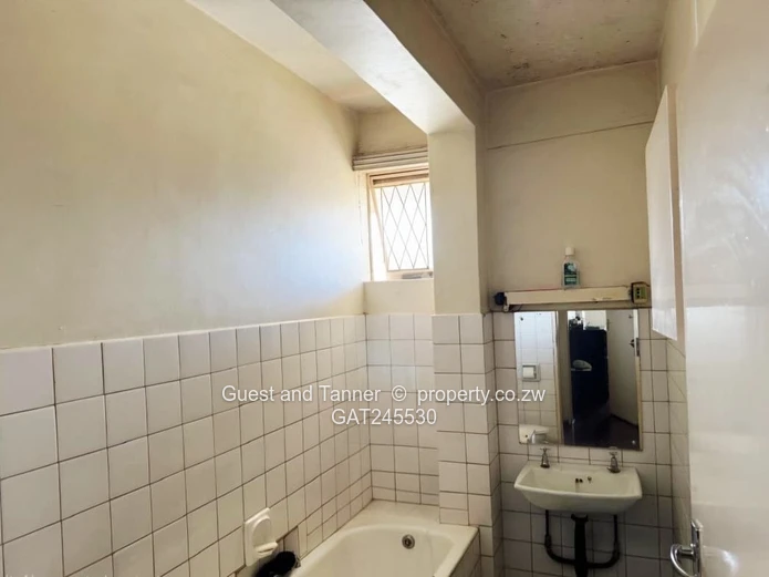 Eastlea – Eastview Gardens 2 Bedroom Flat for Sale