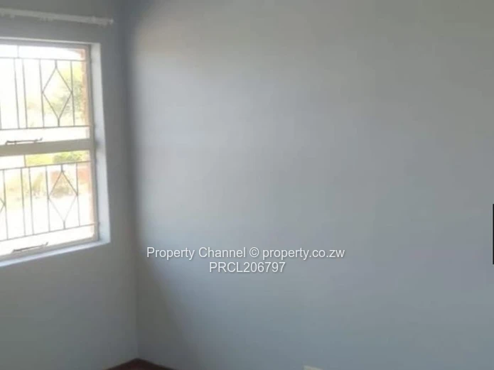 2-Bedroom Apartment for Sale in South Africa, 65m²
