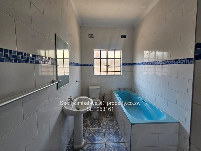 Spacious 4-Bedroom Home With Solar & Borehole In Zimre Park