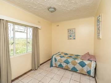 3 Bedroom Flat & Apartment
