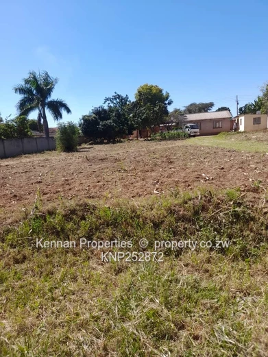 Ready to Build 1,593 square metres Residential Stand in Zimre Park / Ruwa