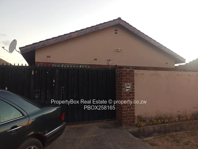 Fairview Park, Ruwa, 4 bed Solid house for sale! 