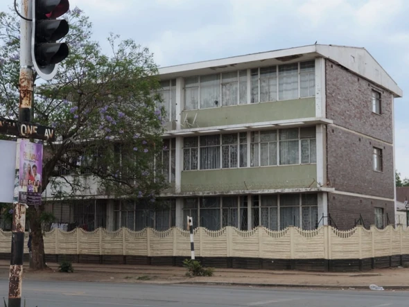3 Bedroom Flat & Apartment