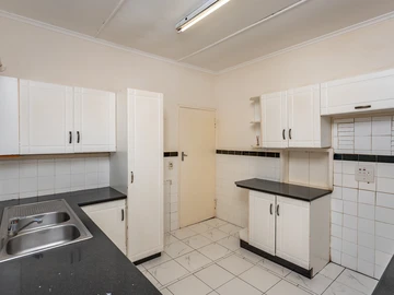 2 Bedroom Garden Flat