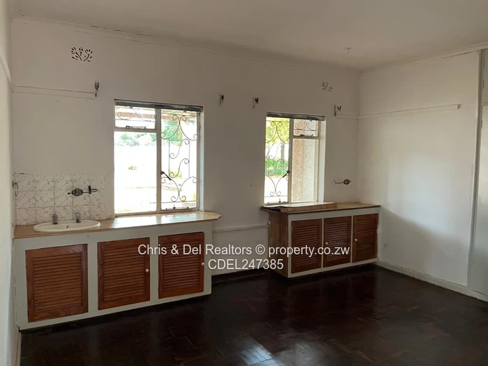 Office to Rent in Vainona
