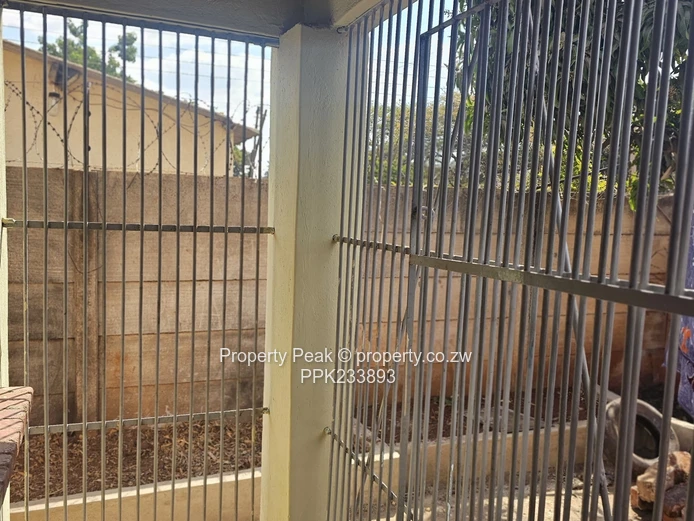 Warren park  1 house for sale