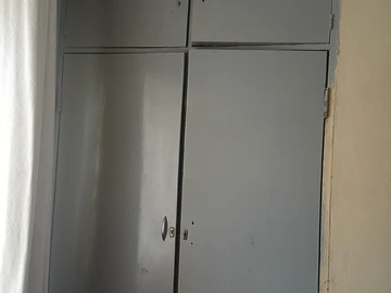 2 Bedroom Flat & Apartment