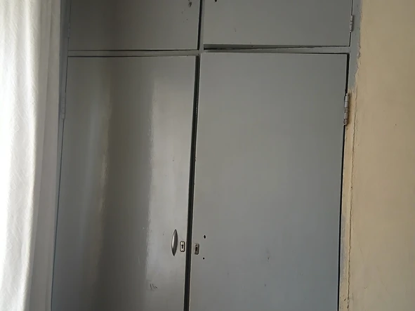 2 Bedroom Flat & Apartment