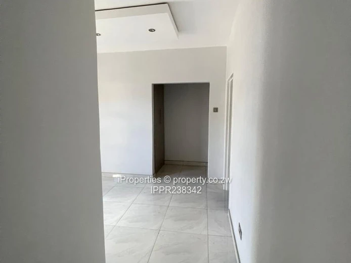 Elegant 5-Bedroom Home for Rent – Borrowdale Pomona