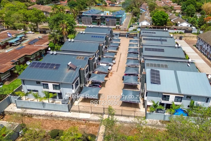 Beautiful 3 Bed Townhouse in Central Avondale 