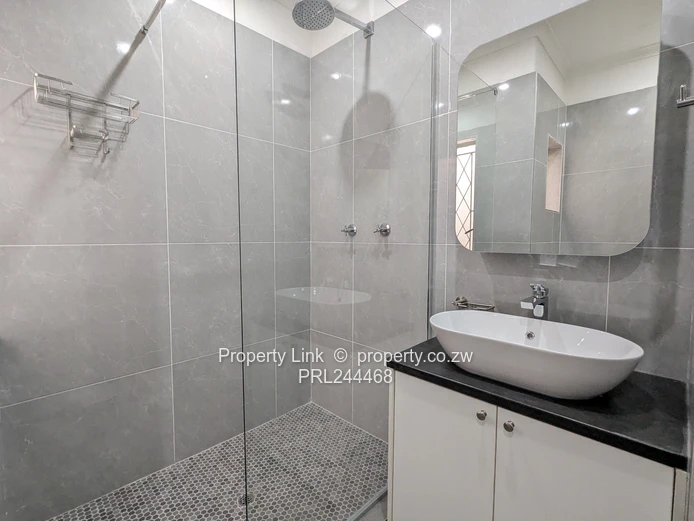 2-bed, 1-bath Garden Flat In Greystone Park