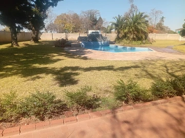 6 Bedroom House
