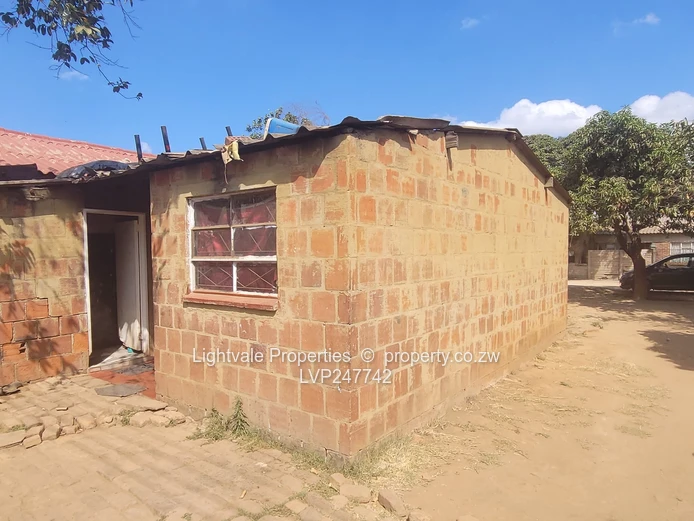 Glen View 1 Core house  (Sole Mandate)