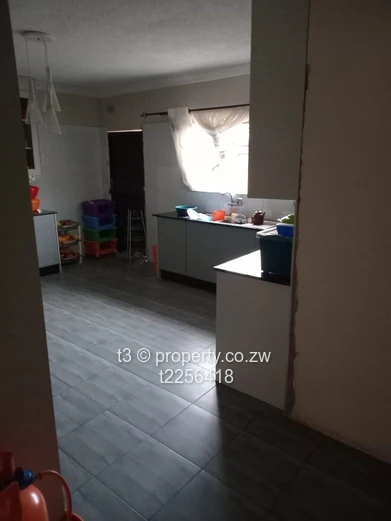 Zimre Park | House For Sale