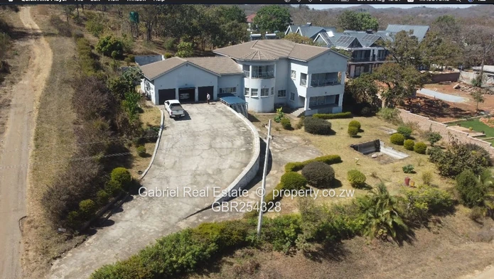 Stunning 6 Bedroom Manor In Carrick Creagh Estate - 1 Acre