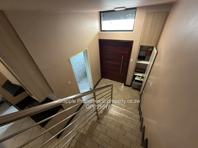 Avondale neat move in apartment