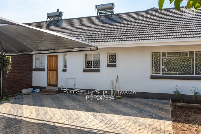 Spacious and Private 2 Bedroom Garden Flat (Sole Mandate)