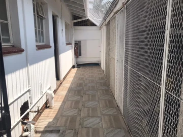 3 Bedroom Flat & Apartment