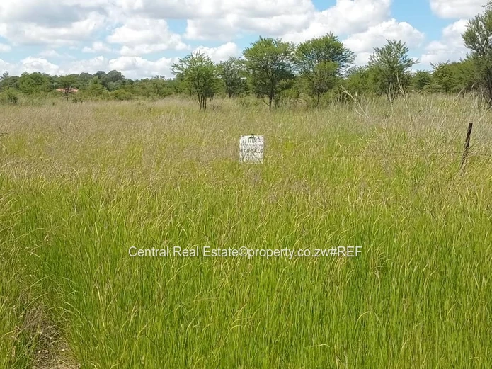 1 Acre Farm in Daylesford, Gweru — Central Real Estate