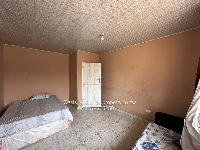Home To Let In Mainway Meadows